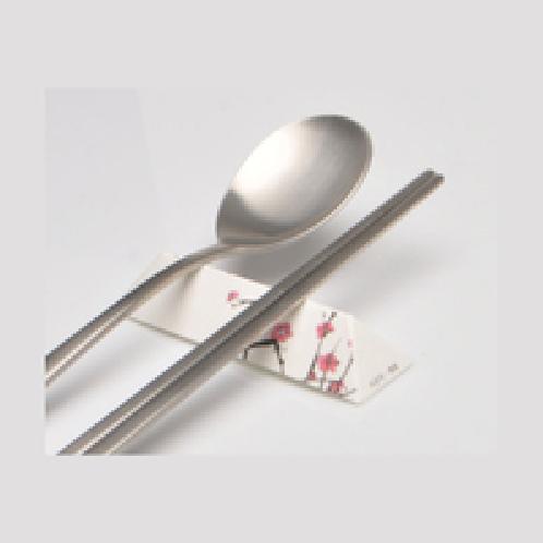 Disposable three-dimensional spoon stand | Spoon, chopsticks, pedestal, disposable, tableware,spoon holder,
