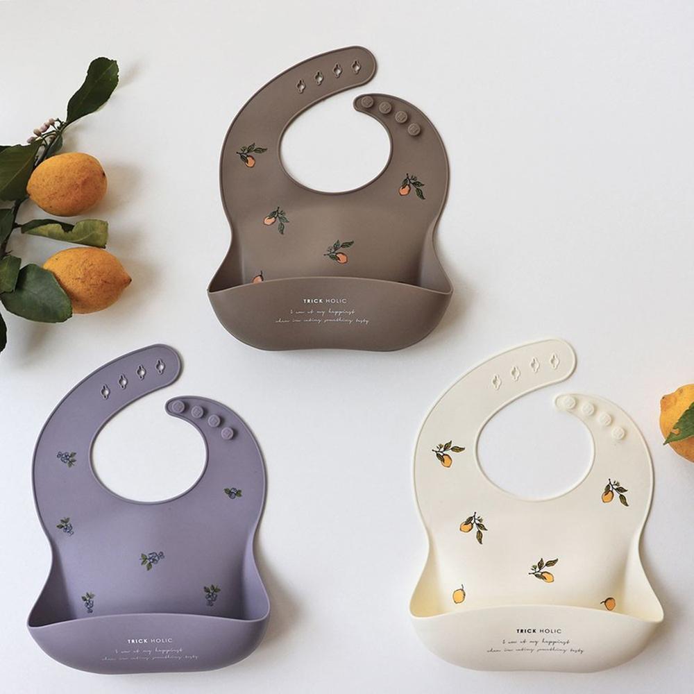 Trickholic baby food silicone bib